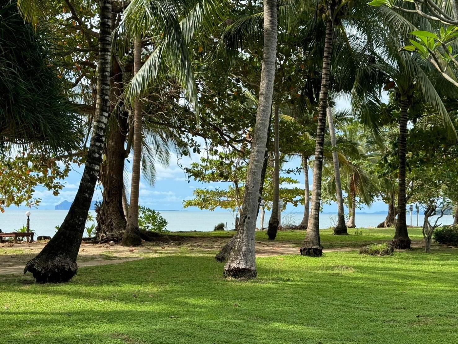 Libong Beach Resort Luaran gambar